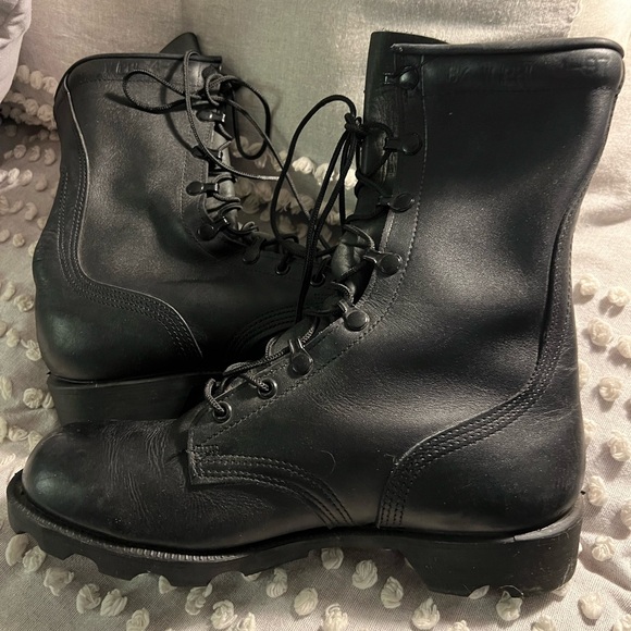 Men’s, Black military style boot, lace up, size 8 1/2 - Picture 2 of 4